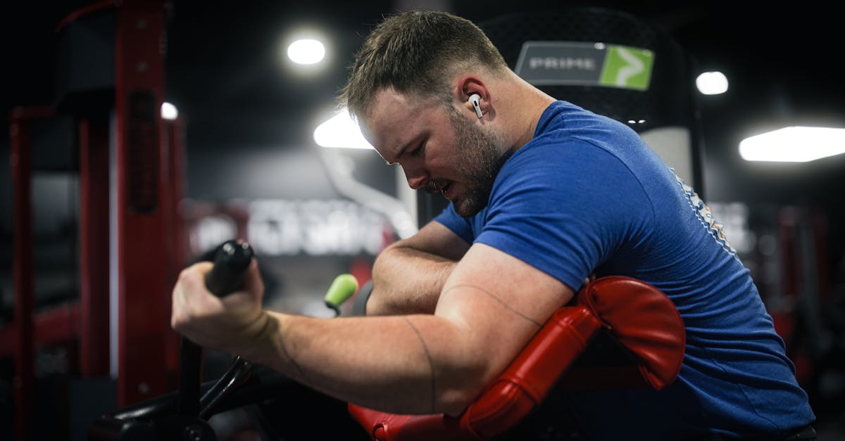 descubre cómo el entrenamiento en intervalos puede transformar tu rutina de ejercicios. mejora tu resistencia, quema grasa y alcanza tus metas de fitness de manera efectiva y rápida con métodos adaptables para todos los niveles.