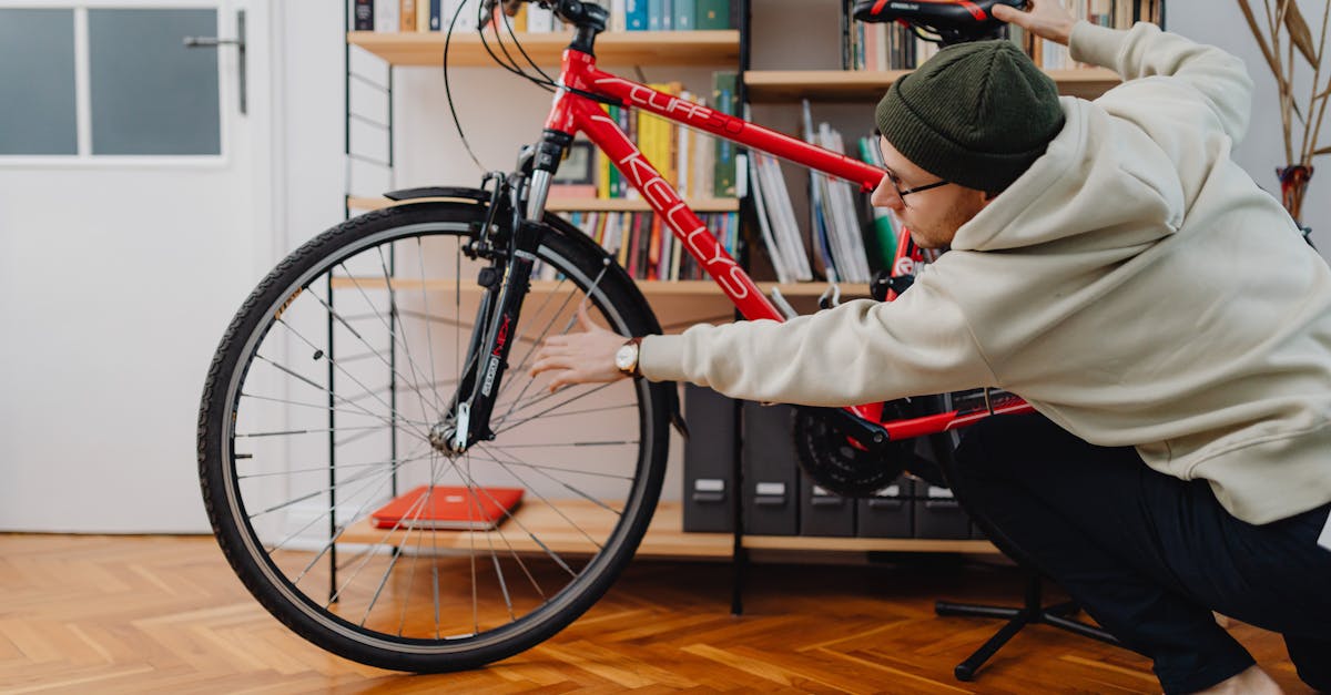 preparar tu bicicleta es esencial para disfrutar de cada paseo. descubre los mejores consejos y trucos para asegurar que tu bicicleta esté en óptimas condiciones, desde la revisión de frenos hasta el ajuste de los neumáticos. ¡aventúrate sobre dos ruedas!