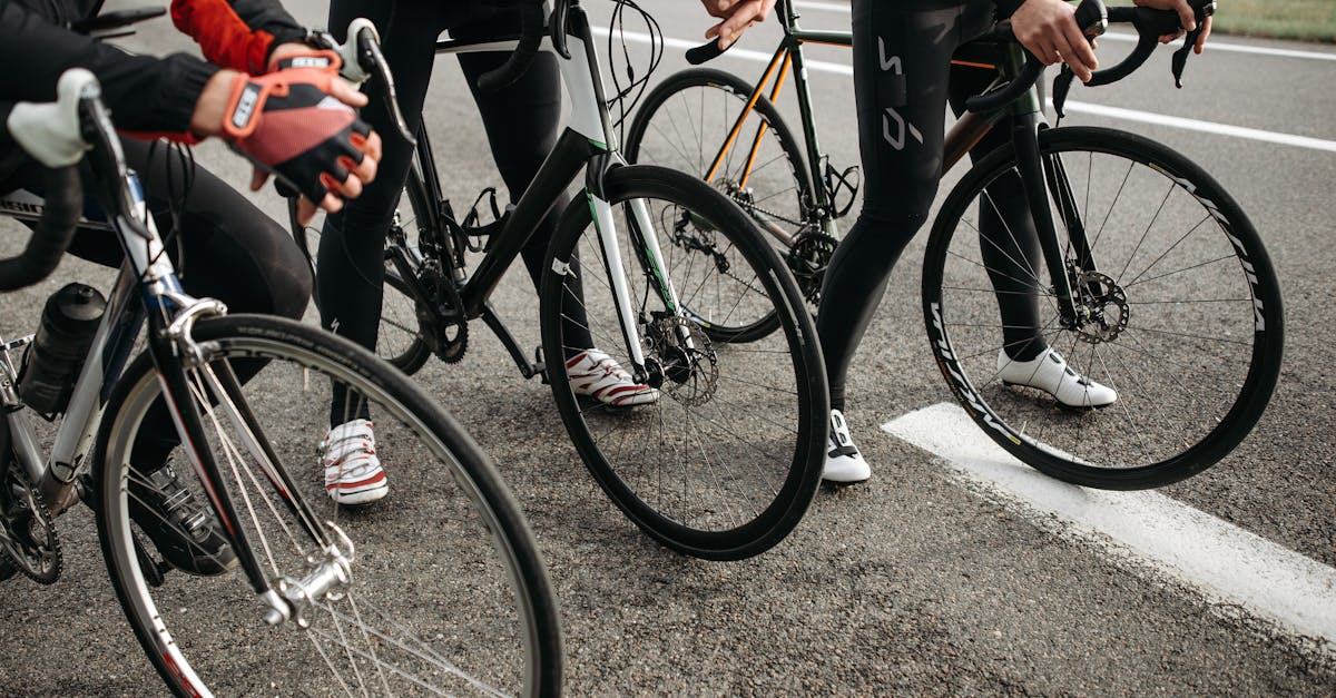 prepárate para disfrutar de la experiencia de montar en bicicleta con nuestra guía completa sobre la preparación de bicicletas. desde la elección del equipo adecuado hasta el mantenimiento esencial, te ayudamos a estar listo para tus aventuras sobre dos ruedas.