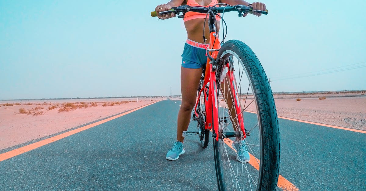 mejora tu rendimiento con nuestro entrenamiento en bicicleta. descubre técnicas, consejos y rutinas personalizadas para optimizar tu resistencia y velocidad en cada ruta.