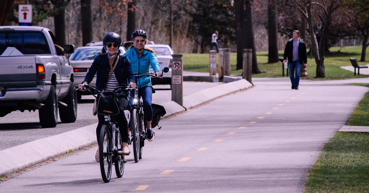 descubre el emocionante mundo del ciclismo: desde consejos para principiantes hasta rutas desafiantes y técnicas de entrenamiento. ¡pedalea hacia nuevas aventuras y mejora tu salud mientras disfrutas de la belleza del entorno!