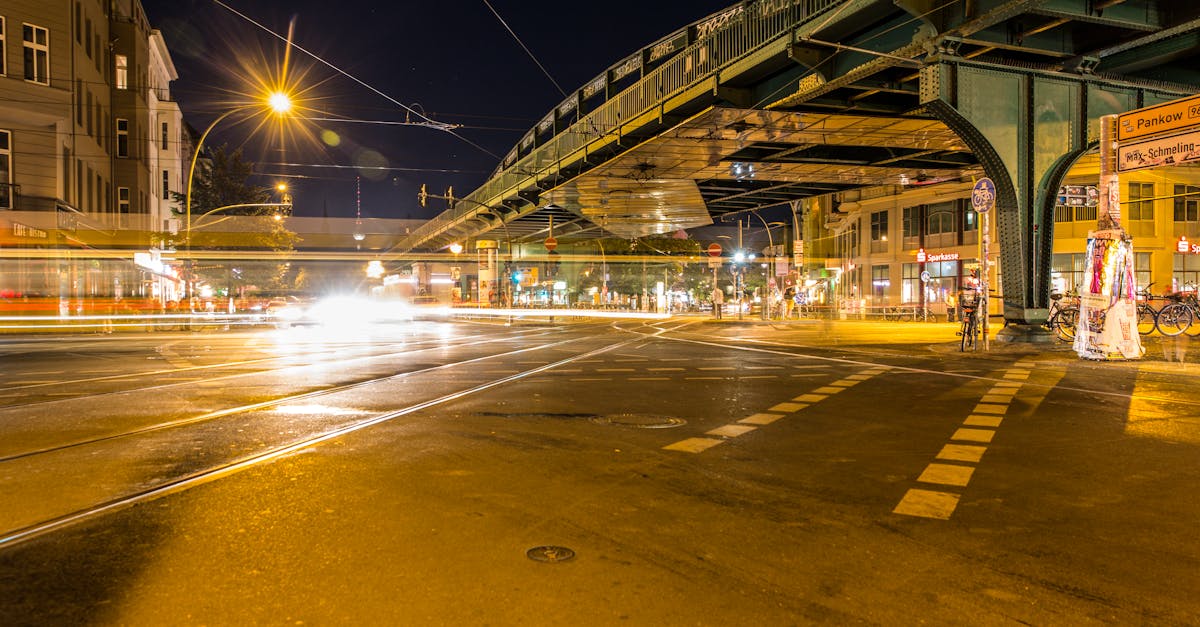 ilumina tu camino con nuestras luces para bicicletas de alta calidad. asegura tu seguridad y visibilidad durante tus paseos nocturnos con estilos innovadores y tecnología avanzada.