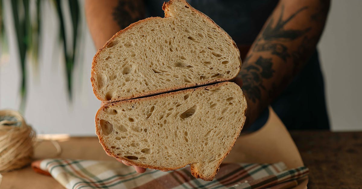 descubre cómo una dieta adecuada puede mejorar tu rendimiento en el ciclismo. aprende sobre los mejores alimentos y nutrientes que necesitas para alcanzar tus objetivos en la carretera y mantenerte en forma.