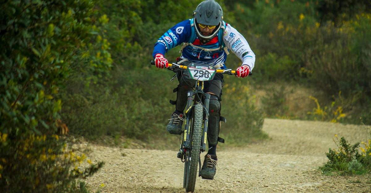 descubre nuestros guantes de ciclismo, diseñados para ofrecerte comodidad y protección en cada ruta. mejora tu rendimiento y disfruta de la mejor experiencia sobre dos ruedas.