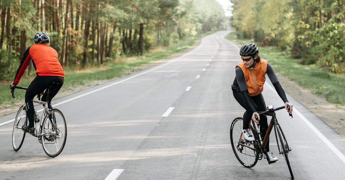 descubre los mejores consejos y rutinas de entrenamiento para ciclistas. mejora tu resistencia, velocidad y técnica en cada salida en bicicleta con nuestros programas de ciclismo diseñados para todos los niveles.