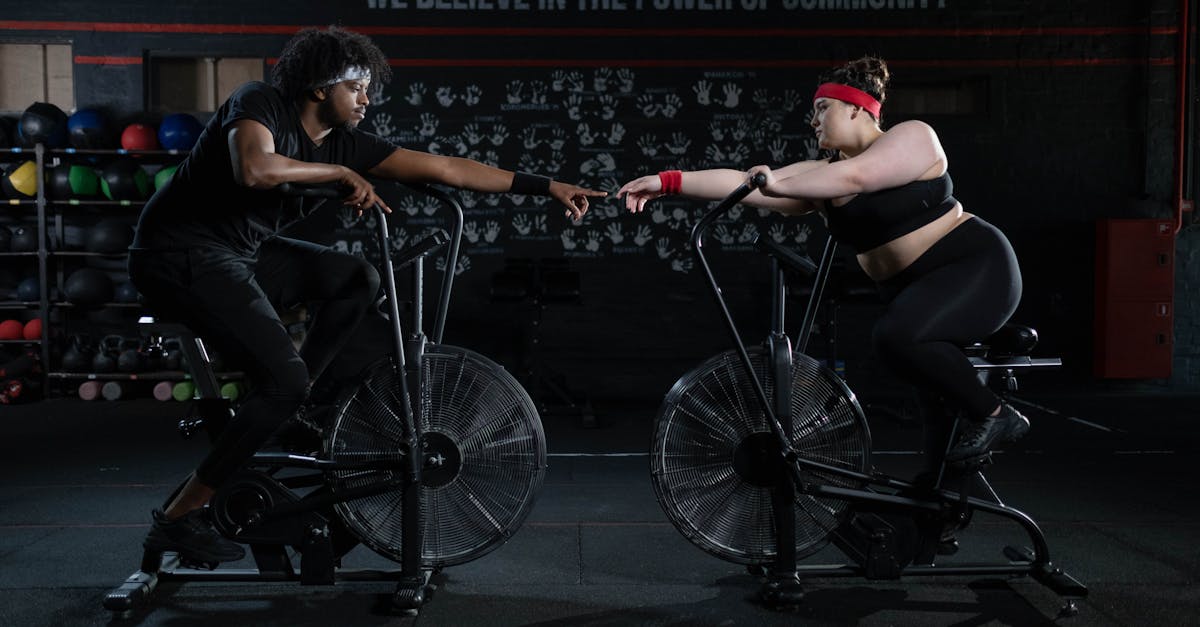descubre los diferentes tipos de entrenamiento en ciclismo que pueden mejorar tu rendimiento y acondicionamiento físico. desde entrenamientos de resistencia hasta intervalos, encuentra el enfoque ideal para alcanzar tus objetivos en la bicicleta.
