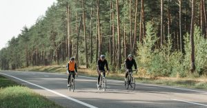 descubre todo sobre el ciclismo de ruta: consejos, entrenamientos, rutas imperdibles y la mejor equipación para disfrutar al máximo de esta apasionante disciplina. únete a la comunidad de ciclistas y vive la experiencia del pedal en carretera.