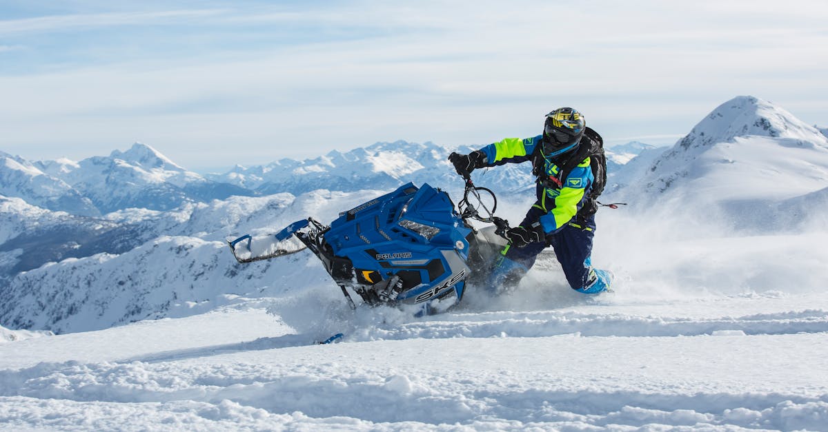 descubre la emoción del downhill, un deporte extremo que combina velocidad, adrenalina y paisajes impresionantes. ¡prepárate para descender a toda velocidad por montañas y deslizarte por senderos desafiantes!